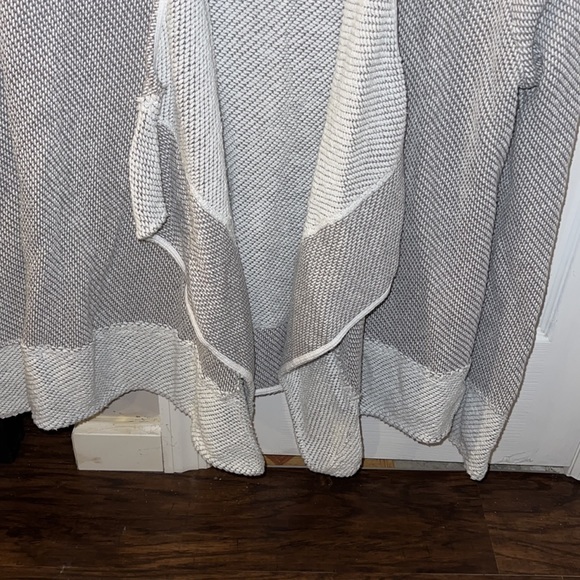 Calypso Cardigan - Picture 3 of 3